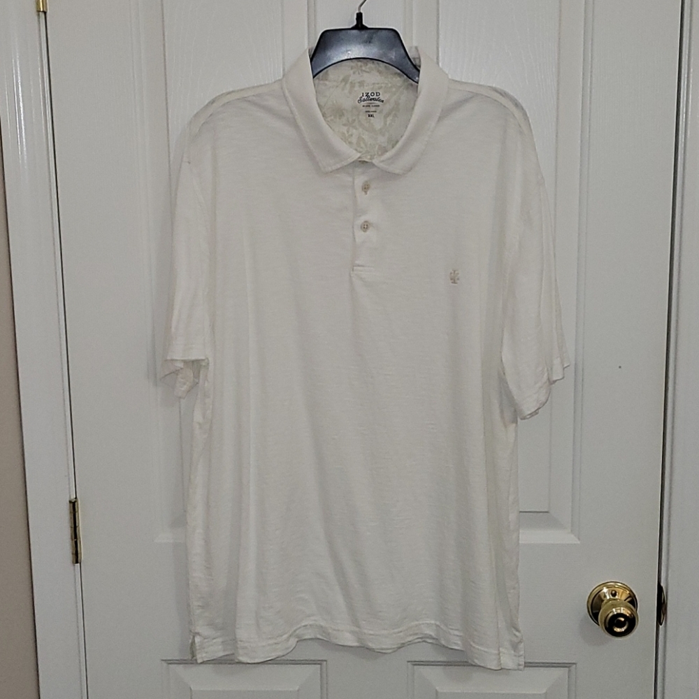 IZOD Saltwater Relaxed Classic White Shirt!!!
